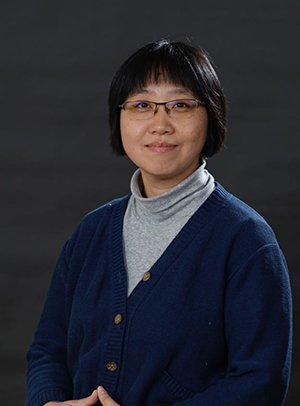 行业背景多样